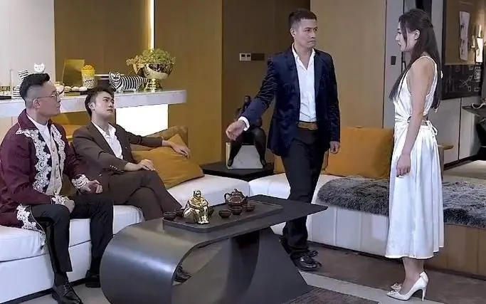 《都市逍遥战皇 第2部》：重燃热血！看主角如何携手各方势力，逆转乾坤，谱写都市传奇新篇章！